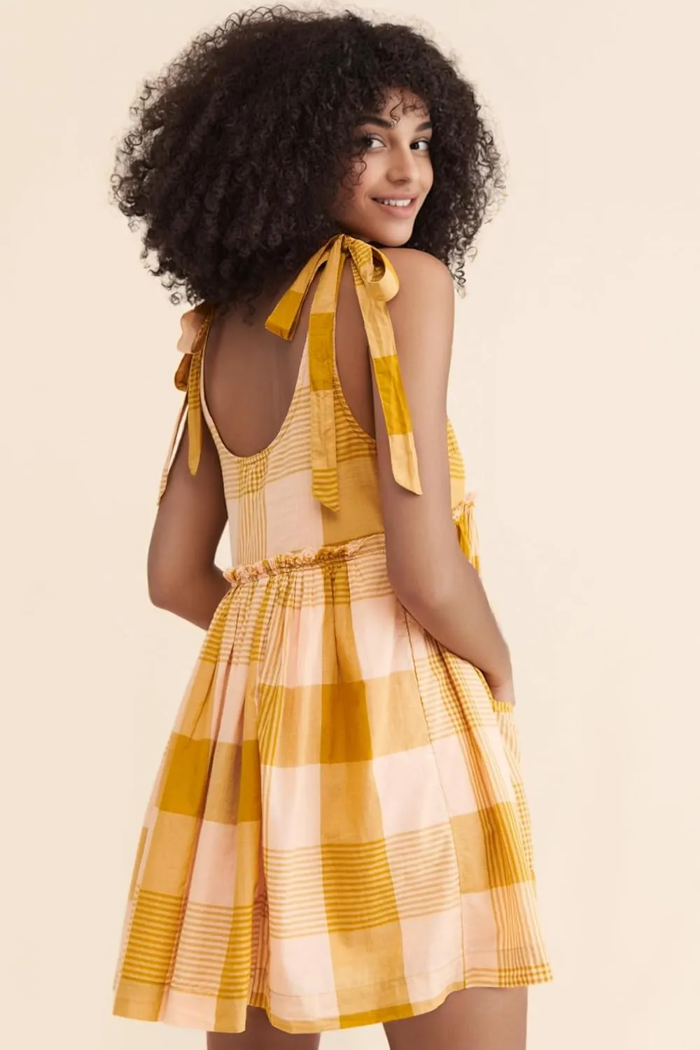 AMEBELLE Summer Mini Dresses for Women Casual Sleeveless Tank Dresses Crewneck Flowy Sundress with Pockets