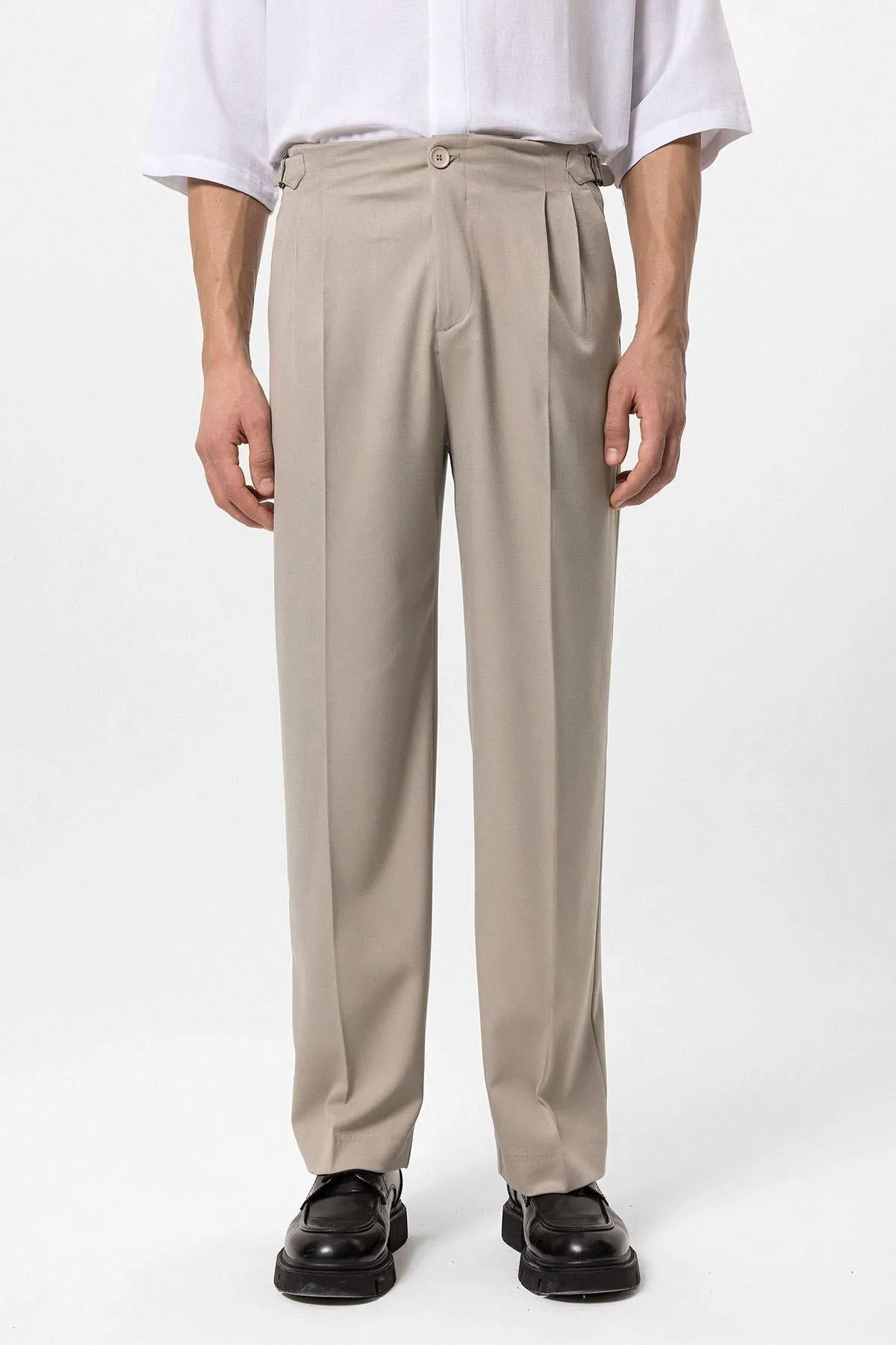 ANT High Waist Buckle Detailed Comfortable Fit Men's Trousers - Tangancícuaro de Arista