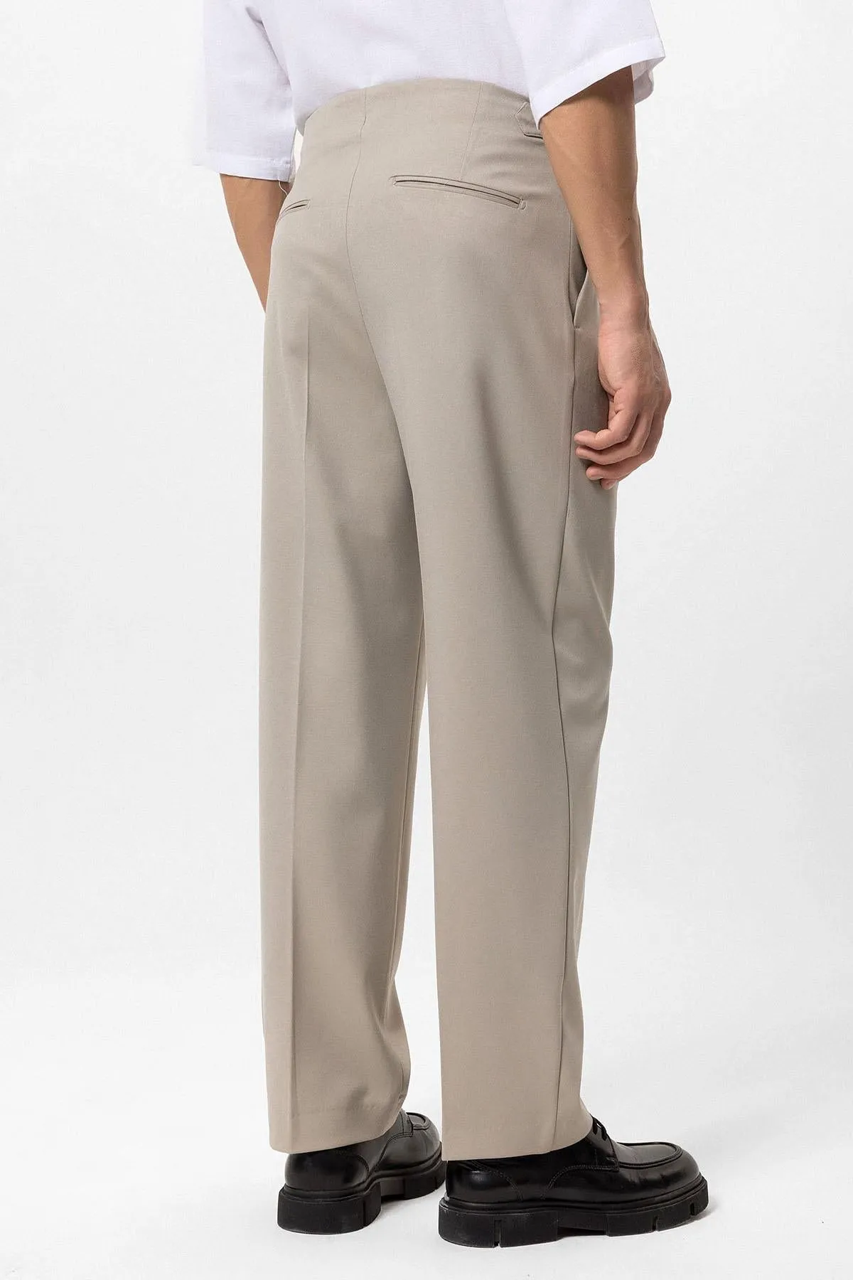 ANT High Waist Buckle Detailed Comfortable Fit Men's Trousers - Tangancícuaro de Arista