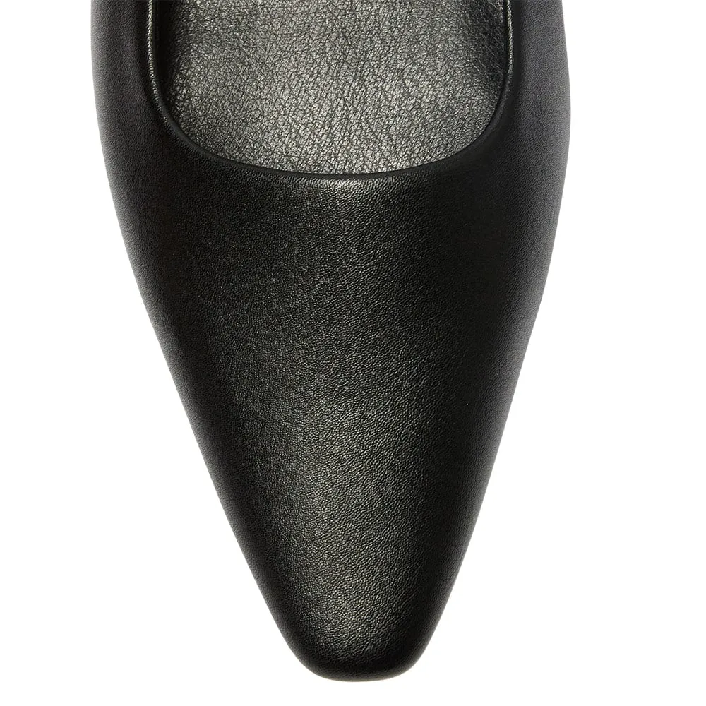Babe Flat in Black Smooth