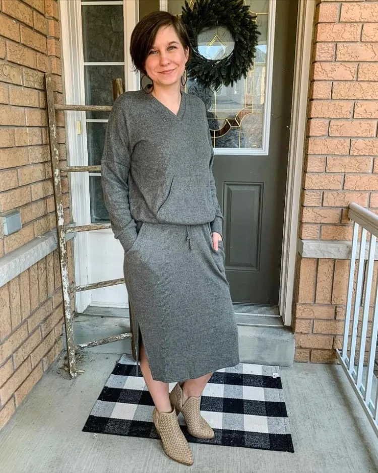 CITY pocket pullover in Dark Sage<br/>(Less than perfect)
