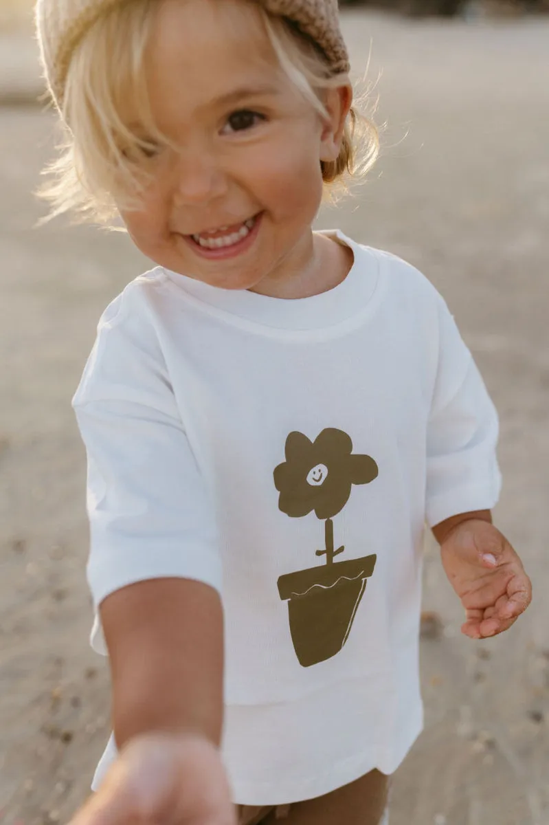 Growing Grateful Tee